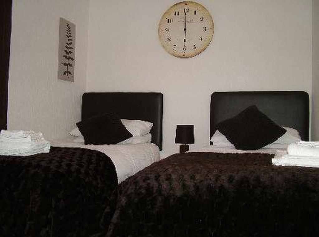 Carronbridge Guest House Kilsyth Szoba fotó