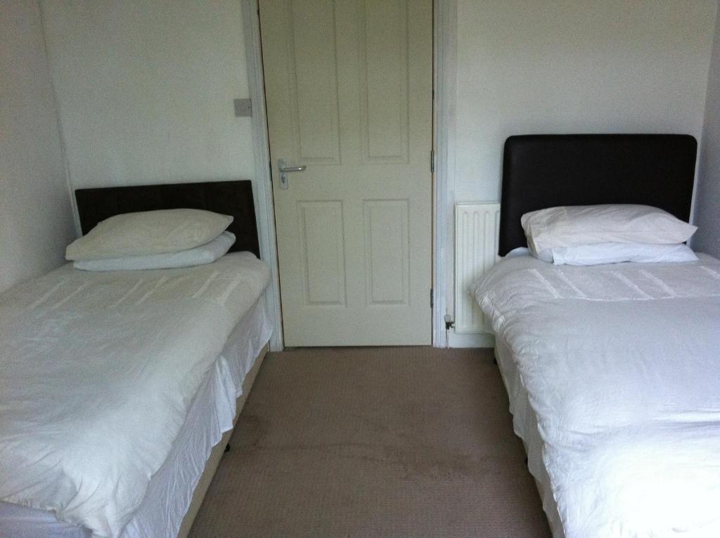 Carronbridge Guest House Kilsyth Szoba fotó